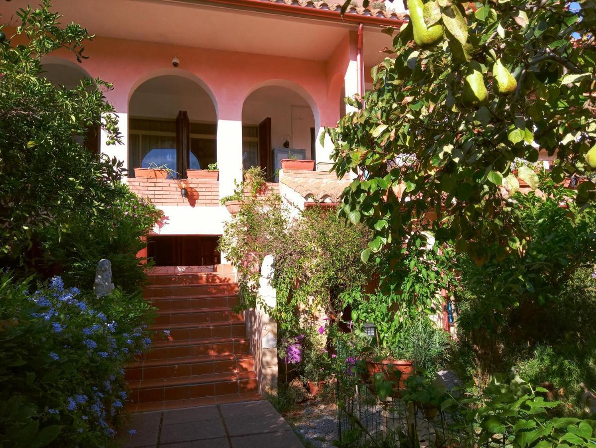 Villa Corrias Siliqua Extérieur photo
