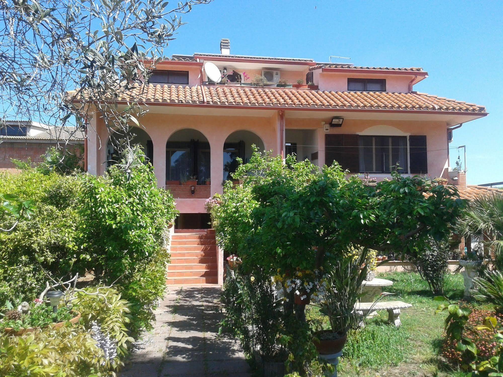 Villa Corrias Siliqua Extérieur photo